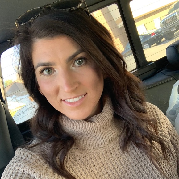 Meet your Posher, Katelyn - Picture 1 of 1